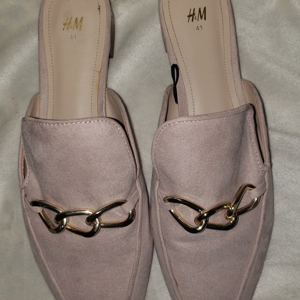 H&M womqns size 9 pink suede slip on shoe